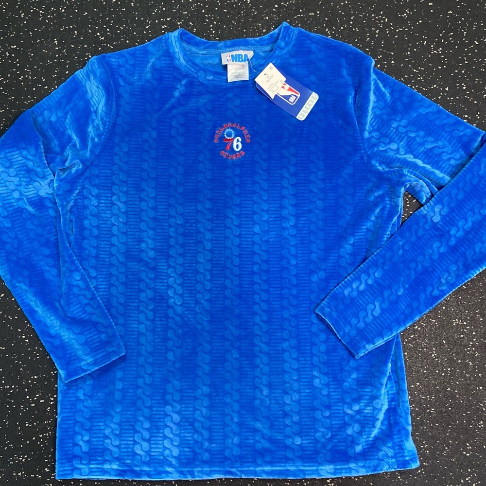 76ers NBA Royal Blue Sixers too medium NWT unisex